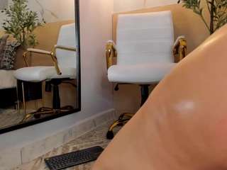 leathompson1 camsoda stream image