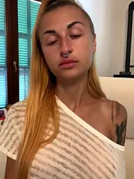 kylie_blck stripchat stream image