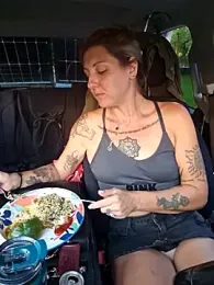 SheIsSomething stripchat stream image