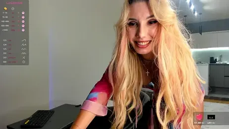 Juicy_Bella stripchat stream image