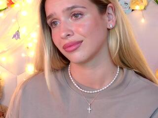 Maci Reynolds flirt4free stream image