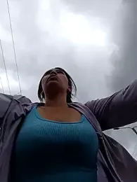 LIZ-06_ stripchat stream image