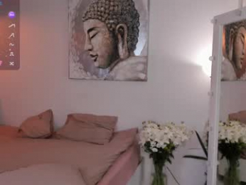 lili_and_niki chaturbate stream image