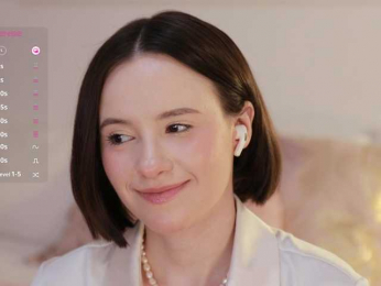 MissEssie bongacams stream image