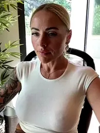 EmaSalis stripchat stream image