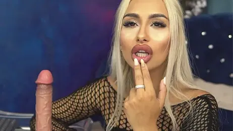 GoldenAmber stripchat stream image