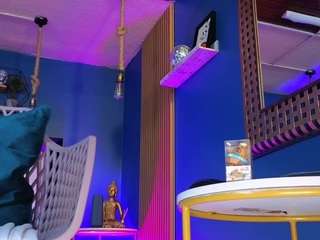 lady-brownn camsoda stream image