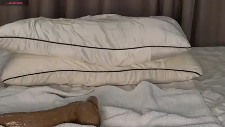 LucyNuty stripchat stream image