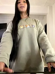 aly_golden_ stripchat stream image