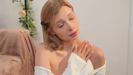 april_blush stripchat stream image