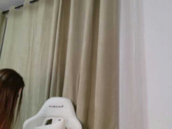 EmilyxJames bongacams stream image