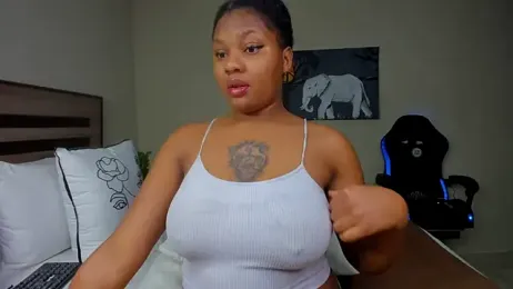 Renee-18 stripchat stream image