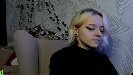 Holy_Silvia stripchat stream image