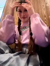 mmelicious stripchat stream image