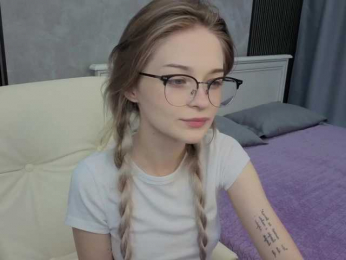 vialeta-baby bongacams stream image