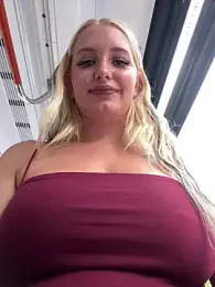 Milkyy_wway stripchat stream image