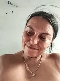 Horny-Mommy-Dirty stripchat stream image