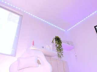 pamela-white camsoda stream image