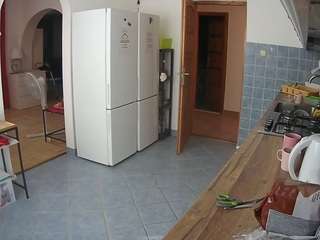 voyeurcam-julmodels-kitchen camsoda stream image