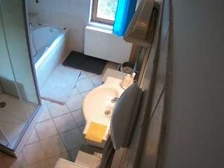 voyeurcam-julmodels-bath-2nd-2 camsoda stream image, 07.08.2025 18:00