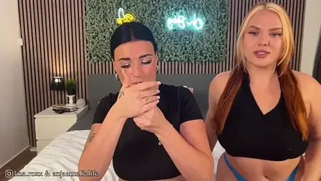 AnjaAmelia stripchat stream image