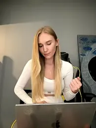 MariaTull stripchat stream image