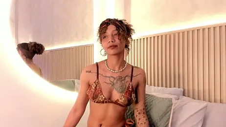 daiana_curly stripchat stream image