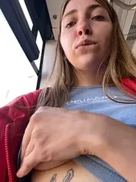 Sunny___Bunny stripchat stream image