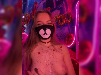 -Summer- bongacams stream image