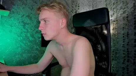 AlexxSweet stripchat stream image