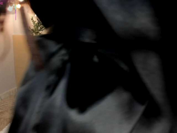 leathompson1 bongacams stream image