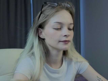 vialeta-baby bongacams stream image