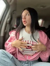 JulliaVegas stripchat stream image