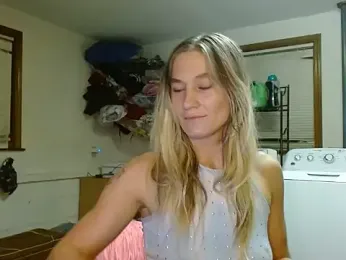 missymilf stripchat stream image