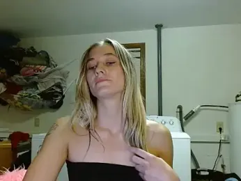 missymilf stripchat stream image