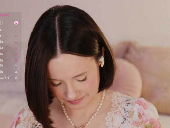 MissEssie bongacams stream image