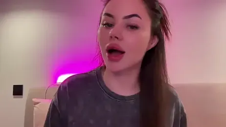 AlmaryKim stripchat stream image