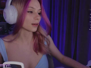 fymryn bongacams stream image