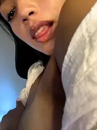 MisFrekcles_ stripchat stream image