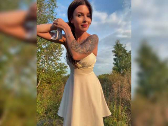 Oops_kiraa bongacams stream image