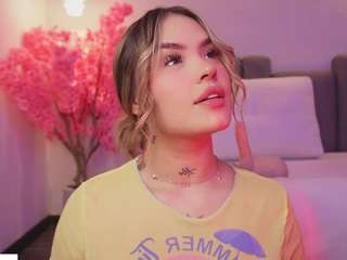 fernanda-c camsoda stream image