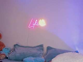 liliimoon camsoda stream image