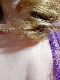 elacoquette stripchat stream image