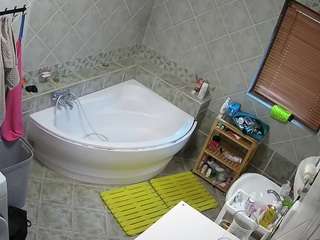 voyeurcam-julmodels-bath-1st-2 camsoda stream image
