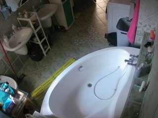 voyeurcam-julmodels-bath-1st-1 camsoda stream image