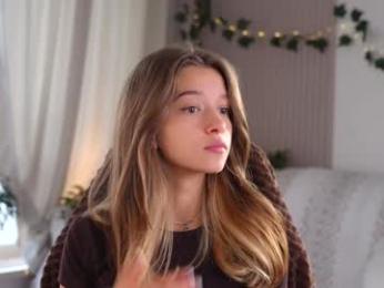 little_poetry chaturbate stream image, 26.08.2025 14:40