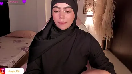 shayla_18 stripchat stream image