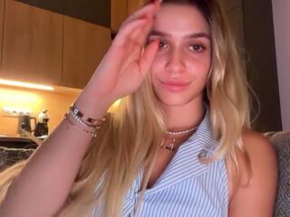 Maci Reynolds flirt4free stream image