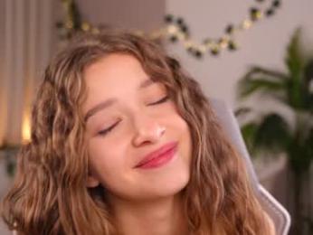 little_poetry chaturbate stream image, 30.08.2025 16:50