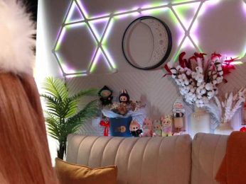 ALVUWKA bongacams stream image